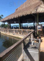 Islamorada Fish Company outside