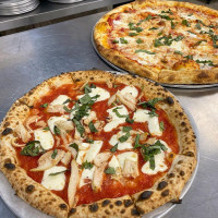 Pizaro's Pizza Napoletana food