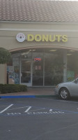 Judy's Donut outside