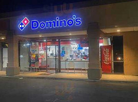 Domino's Pizza outside