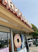 Happy Donuts outside