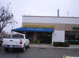 Foster's Donuts outside