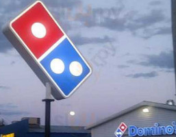 Domino's Pizza outside