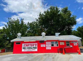 Carter's Bbq outside