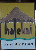 Hale Kai outside