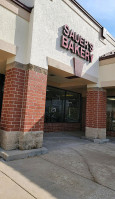 Sauer's Bakery outside