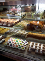 Bennison's Bakery food