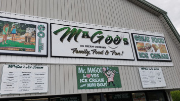 Magoo's Ice Cream Sandwich outside