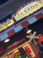 Jaxson's Ice Cream Parlor outside