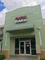 Sushi Raku outside