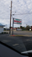 Etown Donut outside