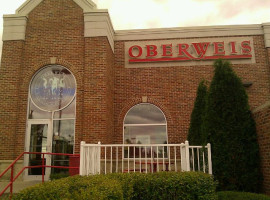 Oberweis Ice Cream And Dairy Store outside