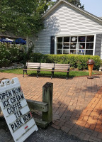 Covered Bridge Creamery outside