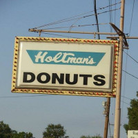 Holtman's Donut Shop outside