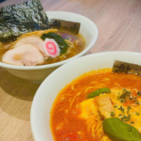 Naga Naga Ramen food