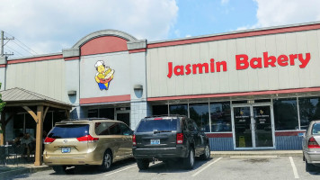 Jasmin Bakery European Bread outside