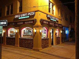 Gino's Pizza outside