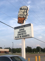 Bobby's Frozen Custard outside