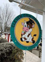 Tipped Cow Creamery outside