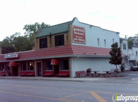 Homer's Ice Cream outside