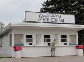 Garside's Ice Cream outside