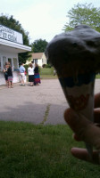 Garside's Ice Cream outside