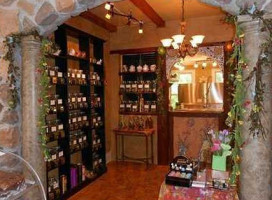 Saugatuck Tea Cafe And Gifts inside