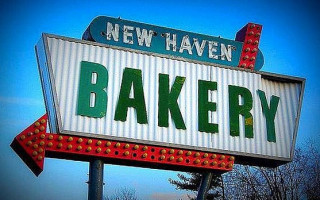 New Haven Bakery outside