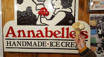 Annabelle's Ice Cream logo