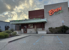 Buca Di Beppo outside