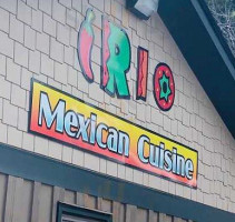 Rio Mexican Cuisine outside