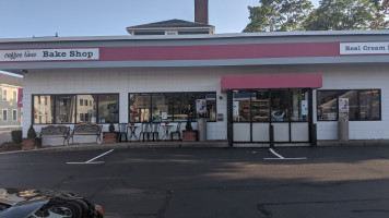 Coffee Time Bake Shop outside