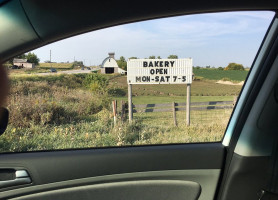 Golden Delight Bakery outside