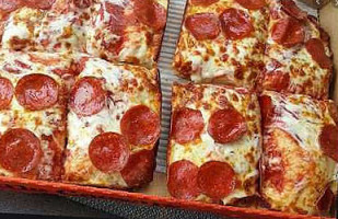 Little Caesars Pizza food