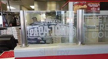 Papa Johns inside