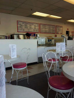 Loard's Ice Cream inside