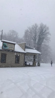 Riverside Tavern At Turners Corner outside