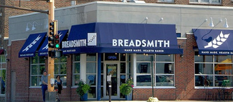 Breadsmith outside