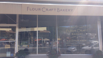 Flour Craft Bakery outside