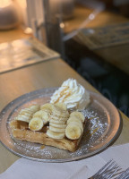 Zinneken's Belgian Waffles Harvard Square food