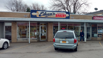 Eileen's Centerview Bkry Inc outside