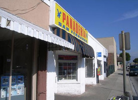 Panaderia San Fernando outside