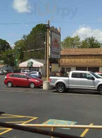 Fatbelly Deli Creamery outside