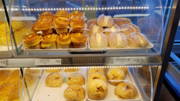 La Fe Bakery food