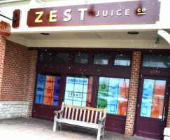 Zest Juice Co outside