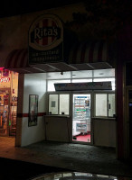 Rita's Italian Ice Frozen Custard outside