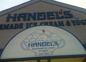 Handel's Homemade Ice Cream outside