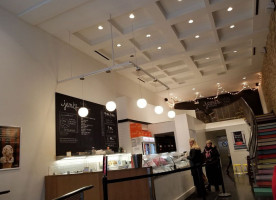 Jeni's Ice Creams North Wells inside