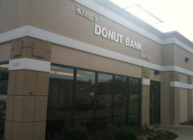 Donut Bank outside