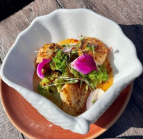 Trader Vic's Emeryville food